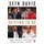 Getting to Us - How Great Coaches Make Great Teams (Paperback): Seth Davis