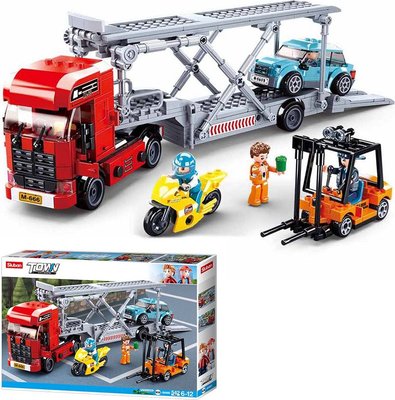Sluban Town Car Transporter (542 Pieces) Image