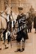 In Pursuit of Privilege - A History of New York City's Upper Class and the Making of a Metropolis (Paperback): Clifton Hood